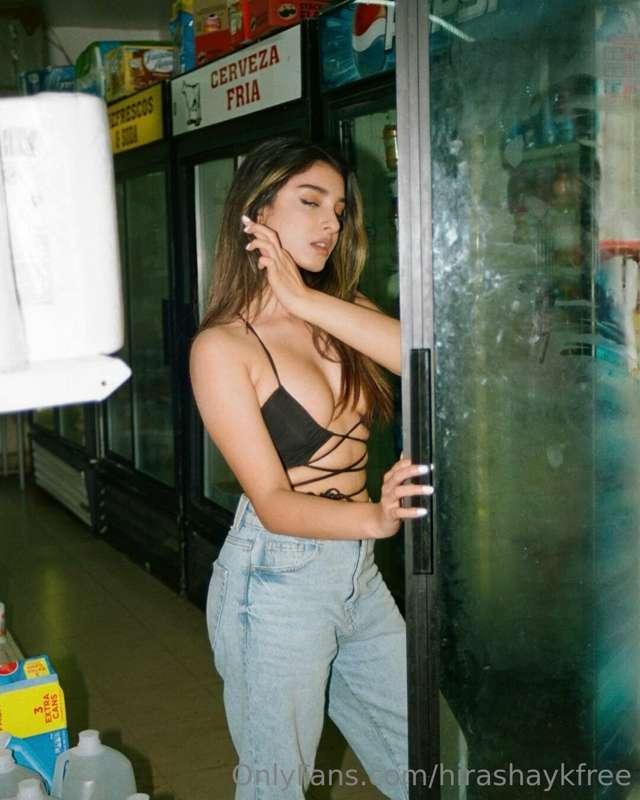 Its so hot out 🥵