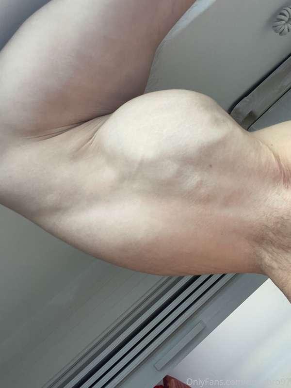 armzbro97 image #0