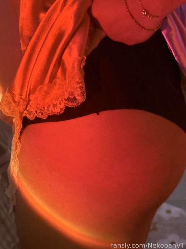Sneak peek? 👀 