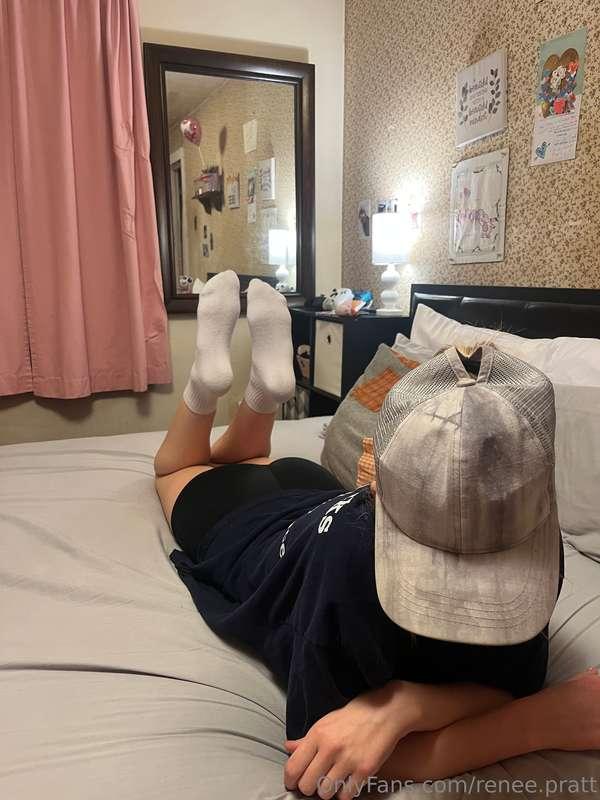 when I was shy and didn’t want to show my face 🤣🧦💕💦