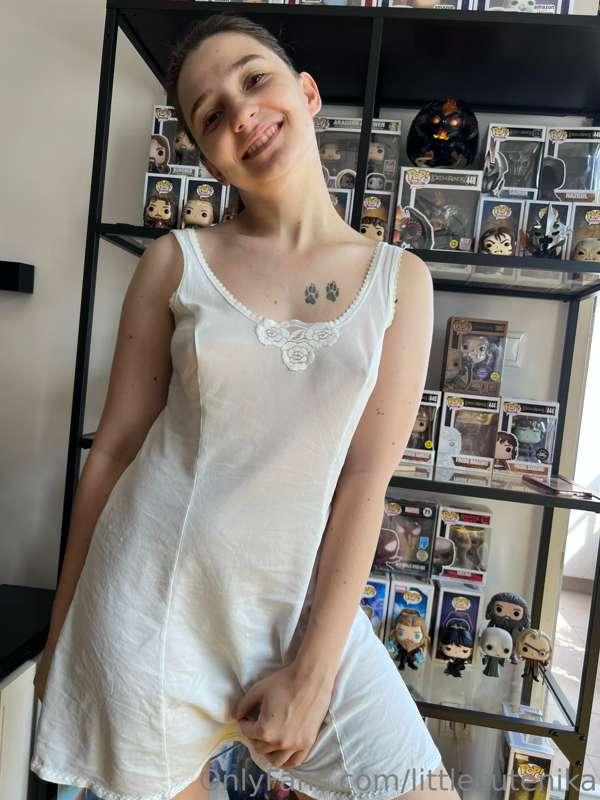 Morning my loves! 🥰 You prefer dressed or naked? 😁