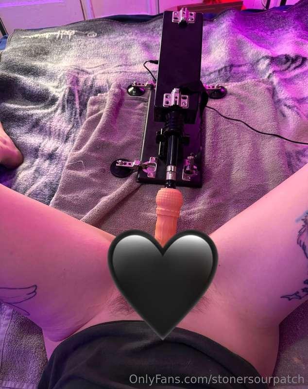 Live now on my other spicy site! 🥰🖤