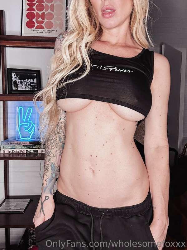 Forever underboob > cleavage - what team are you on?