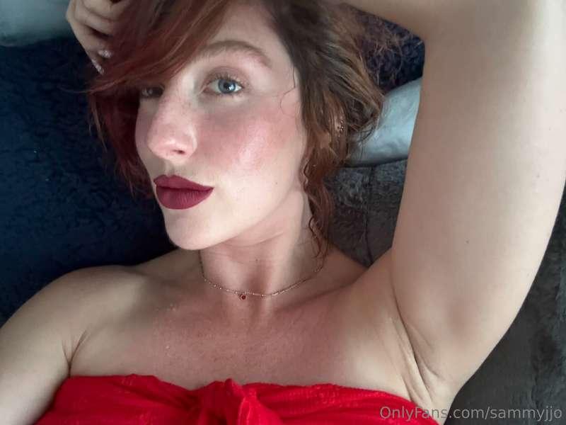 new sultry show out, dm to see it love 😉