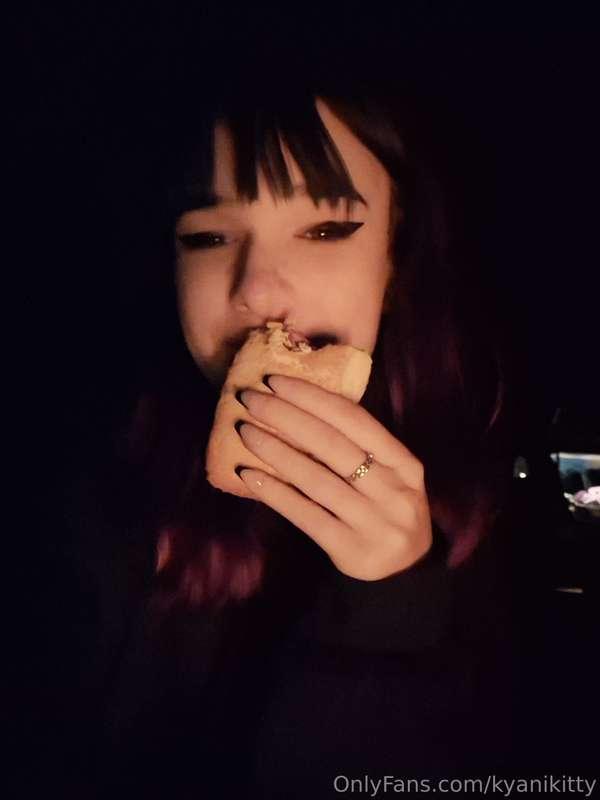 kyanikitty image #4