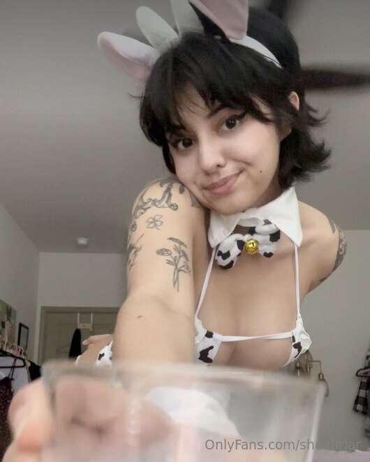 would u fill my cup with some milk ? 