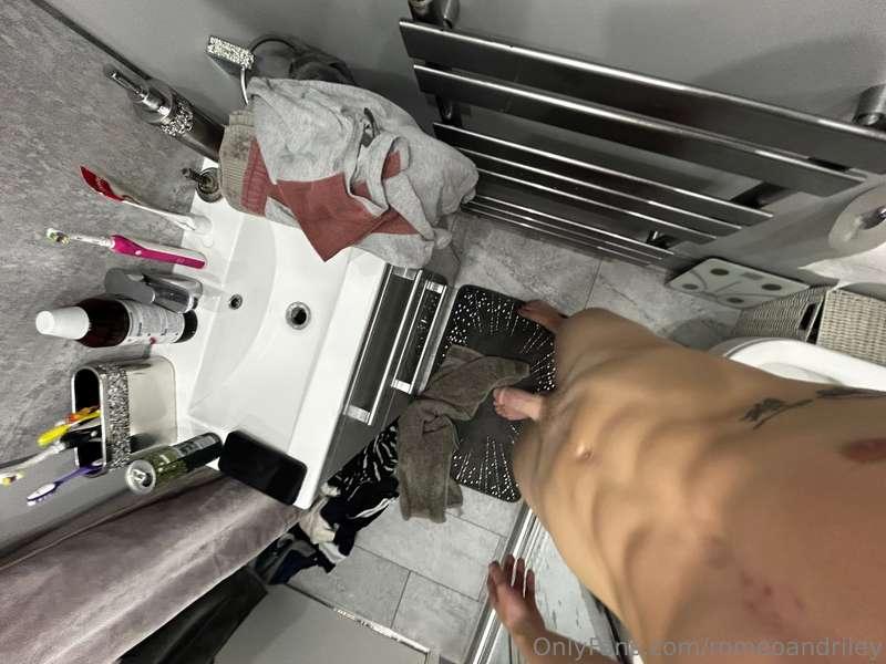 Make Me Hard In The Comments 😈👀