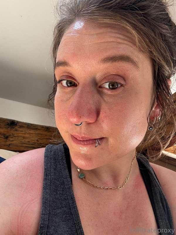 I’m so sweaty :3
