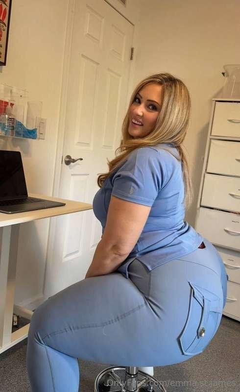 I did it! I couldn’t resist anymore! I had sex at work with ..