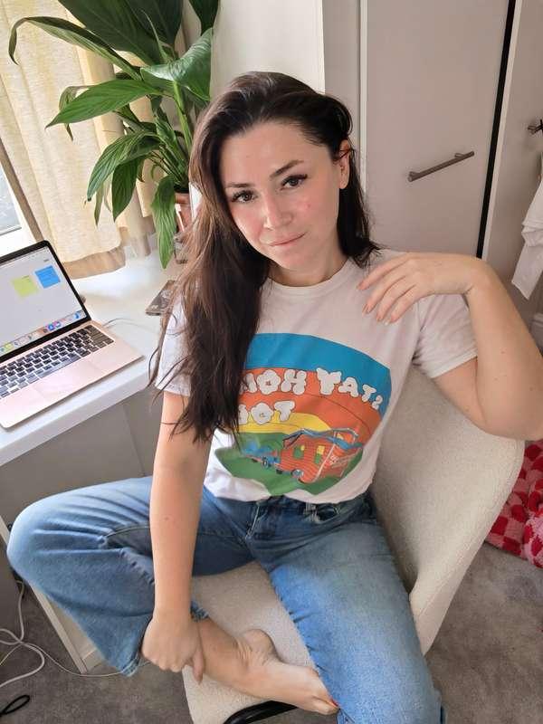 can you imagine me as your girlfriend, welcoming you home?