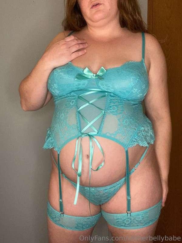 st0nerbellybabe image #0