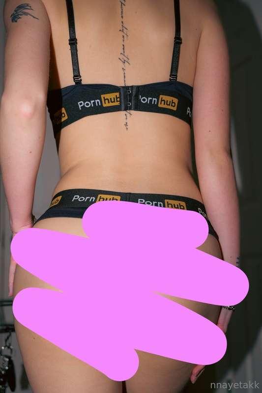 # tip $25 for ur dose of this fat 🍑 in my pornhub thong!!  i..