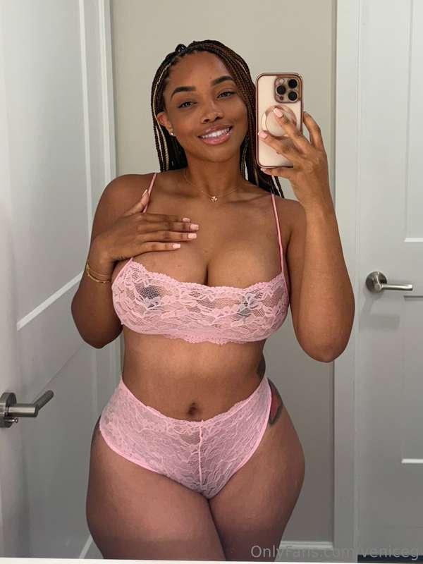 Do I look as soft as this lace feels? 👀