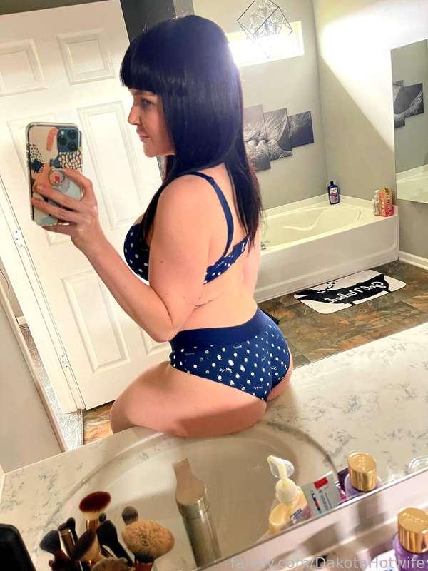 dakotahotwife image #26