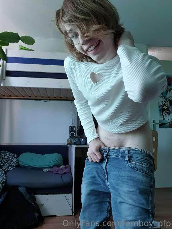 femboy_pfp image #6