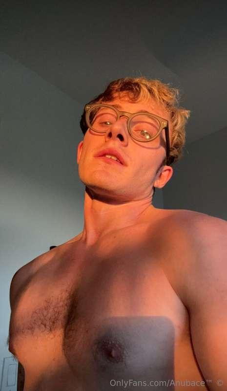 waiting to make you cum.. 