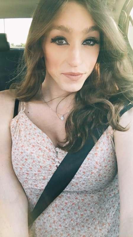 I’m going live on chaturbate tonight at 9 pm est🌸😁 I hope yo..