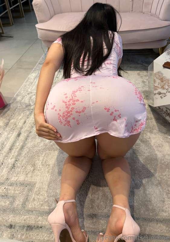 Face down booty up? 🙈😳