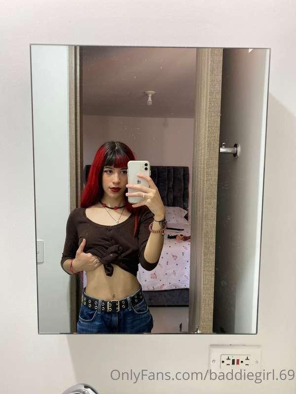 Helloo everyone don’t be shy say hello😘😍