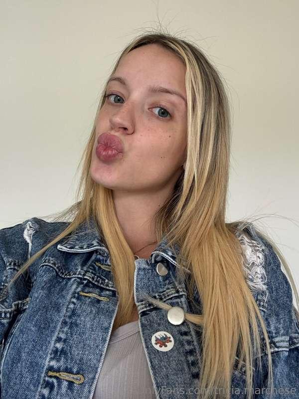 You into hair pulling? 🙈