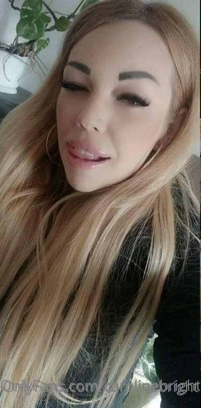 I want you so bad darling) let me do dirty things to you🤤🍆💦😈..