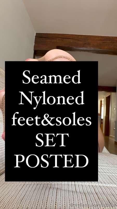 Seamed Nyloned feet&soles 