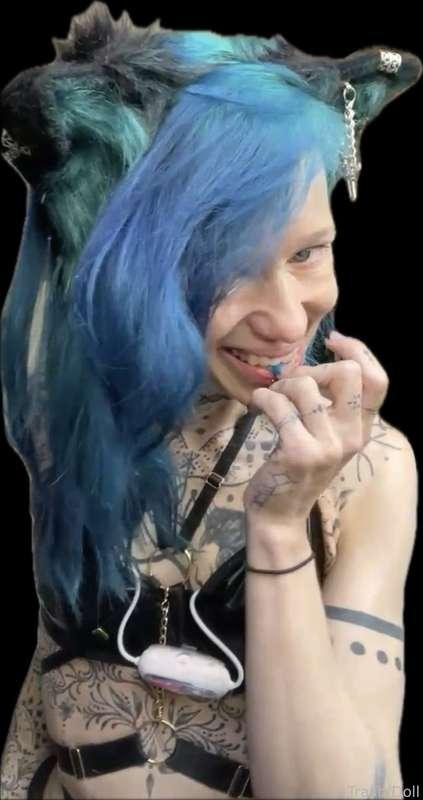 trashdoll image #0