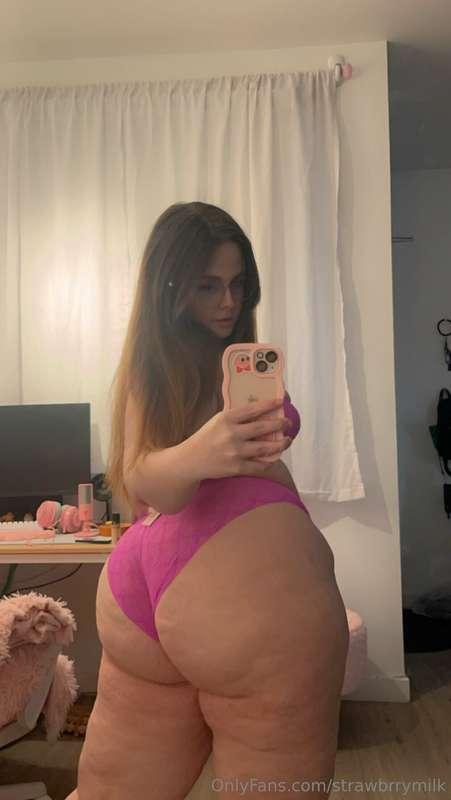 strawbrrymilk image #1