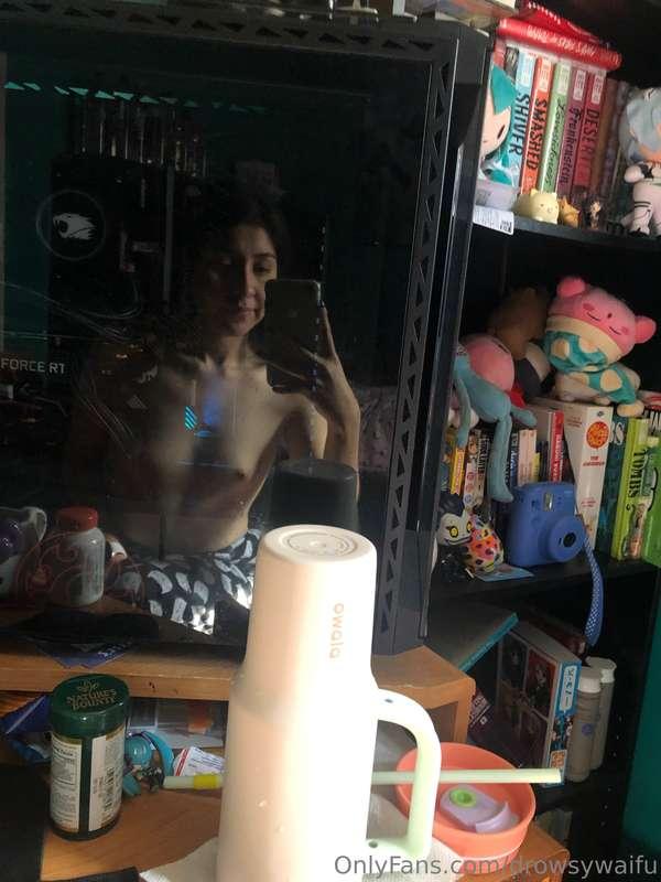 drowsywaifu image #0