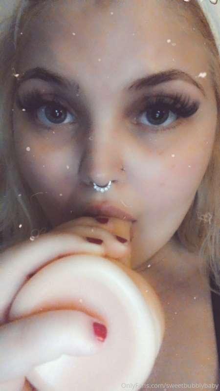 good morning from me & my dildo hehe