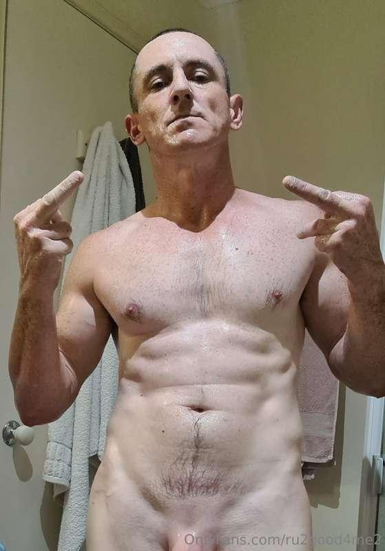 Happy Friday MFs hope everyone is well and touching themselv..