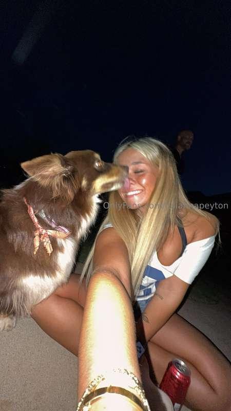 Soft look. Dirty thoughts. You’ll feel it in the eyes 👀