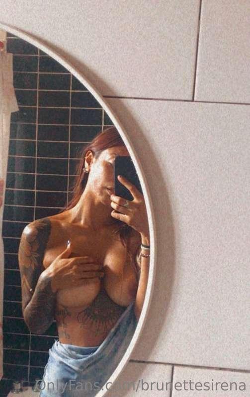 Hi baby, I want you to tell me your wettest dreams, know wha..