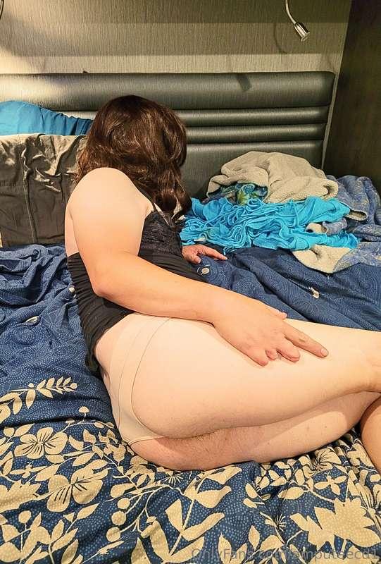 My ass looks good in these!