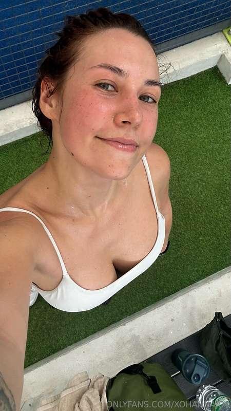 Wanna get sweaty together?😜