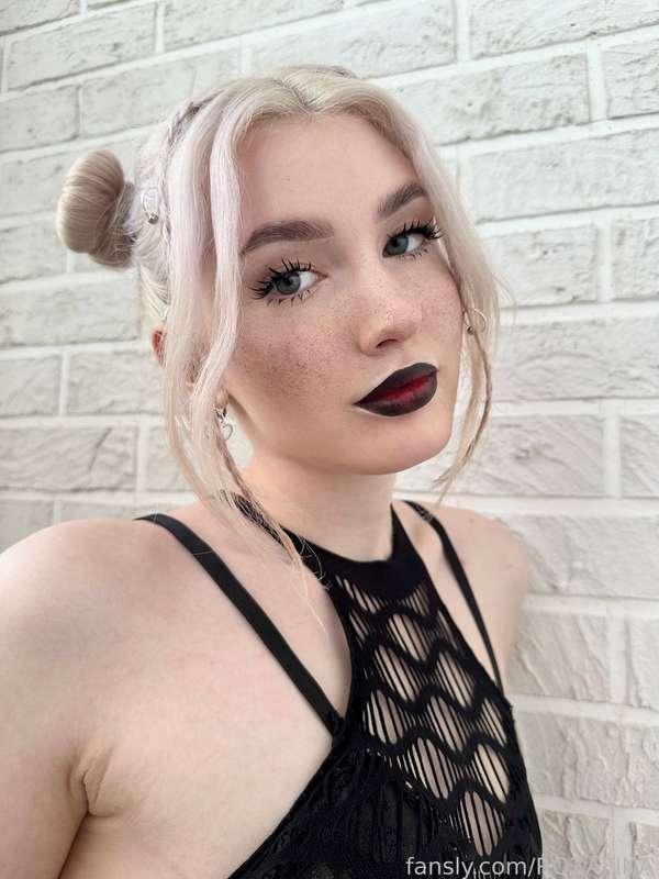 rozafina image #4