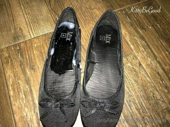 Cum in my ballet flats please😈