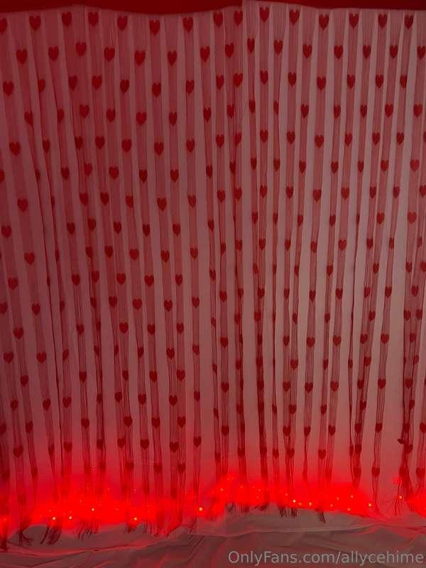 Here’s a little peak for the valentines shoot this year, are..