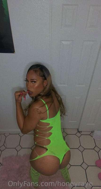 honeyrayexxx image #1