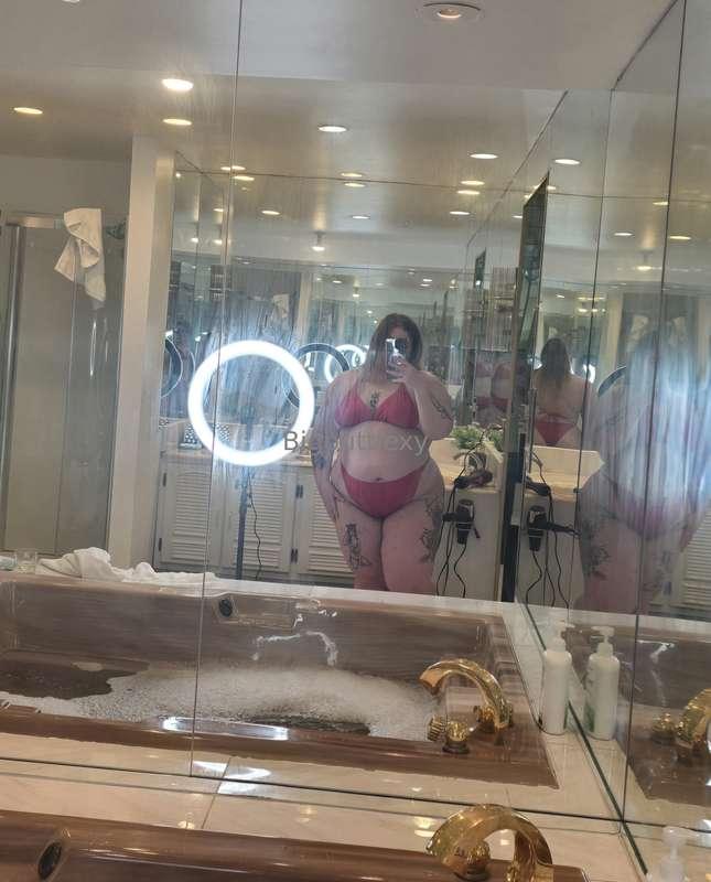 bigbuttlexy image #0