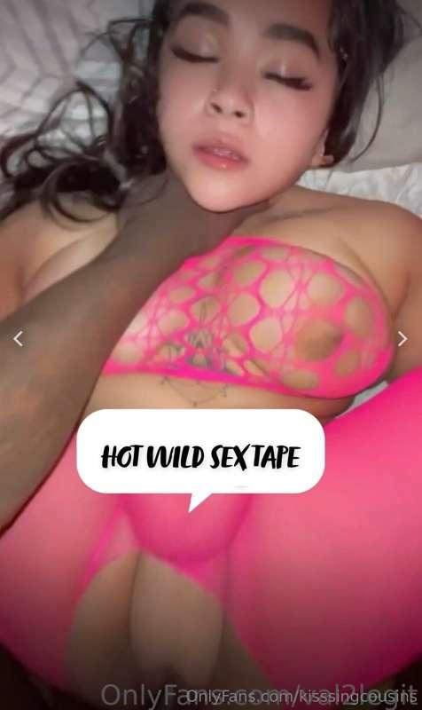 🤪 My favorite 𝐒𝐄𝐗𝐓𝐀𝐏𝐄 filled with MISSIONARY & DOGGY!💦 he wo..