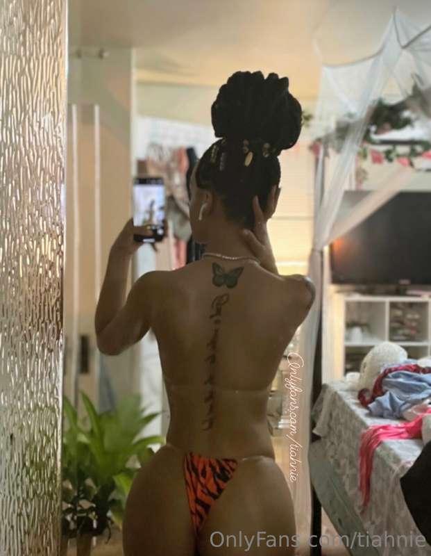 🦁🖤