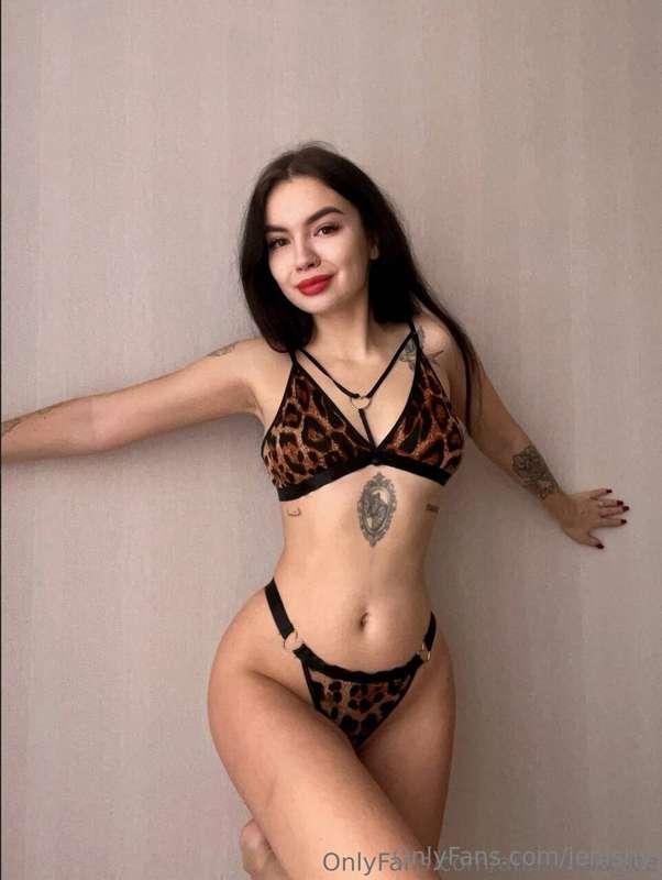 🌸 FREE SUBSCRIPTION 🌸 Sweet and gentle @anastasia_ice, with ..