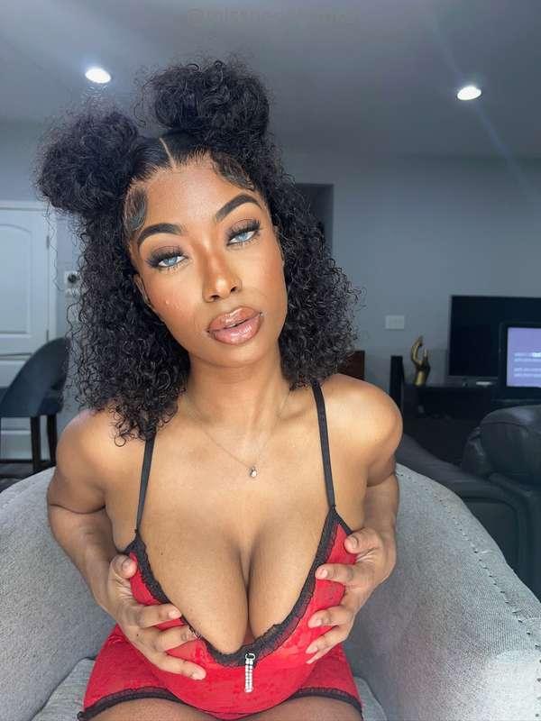 Come cream my tits 🥵💦