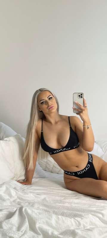 Not your average bitch 😏🥵