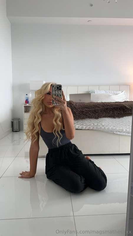 two moods 😇