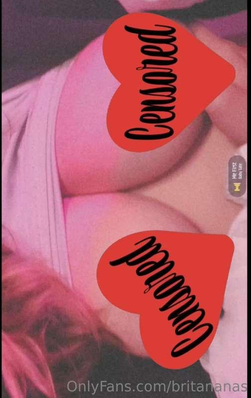 DM me to purchase this hot lil video (  .  Y  .  )🥵😘