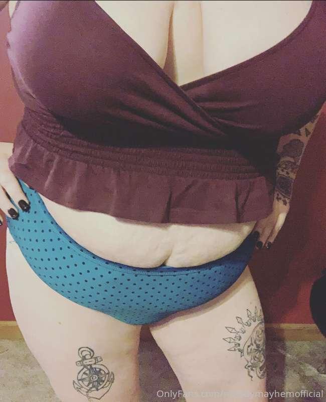 It’s time for your daily serving of BBW. Cum and get it, bab..