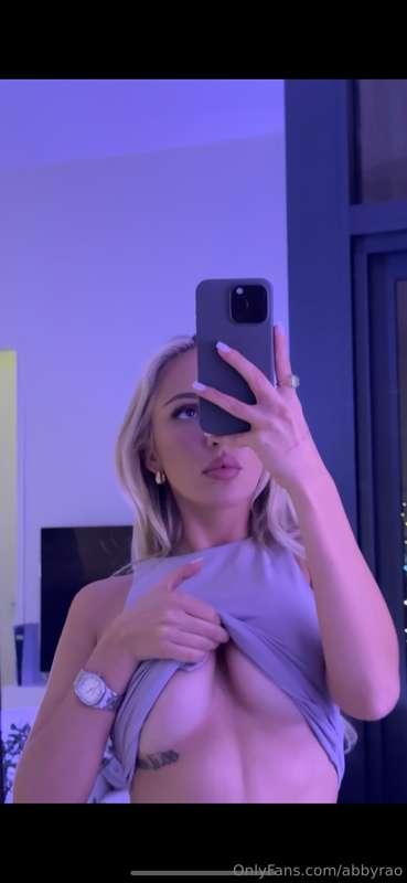 peek-a-boob 🍒