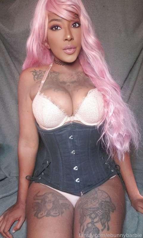 Spread these thighs and use me as your earmuffs 🥵